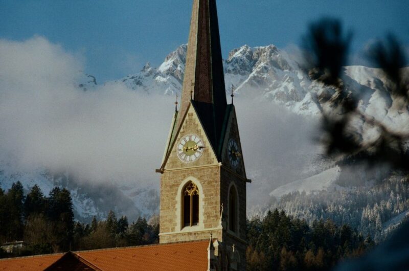 Innsbruck: Tour with Private Guide - Who Should Consider This Tour?