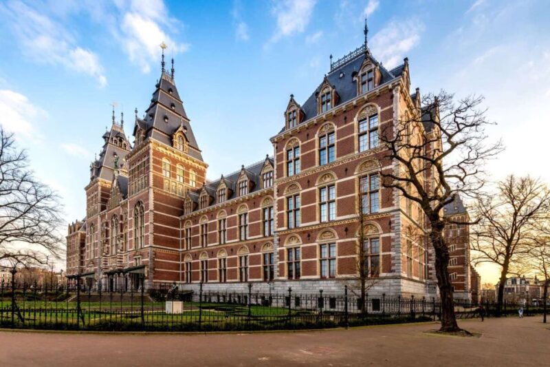 Instagram Photo Shoot in Amsterdam With a Photographer - Pricing Details