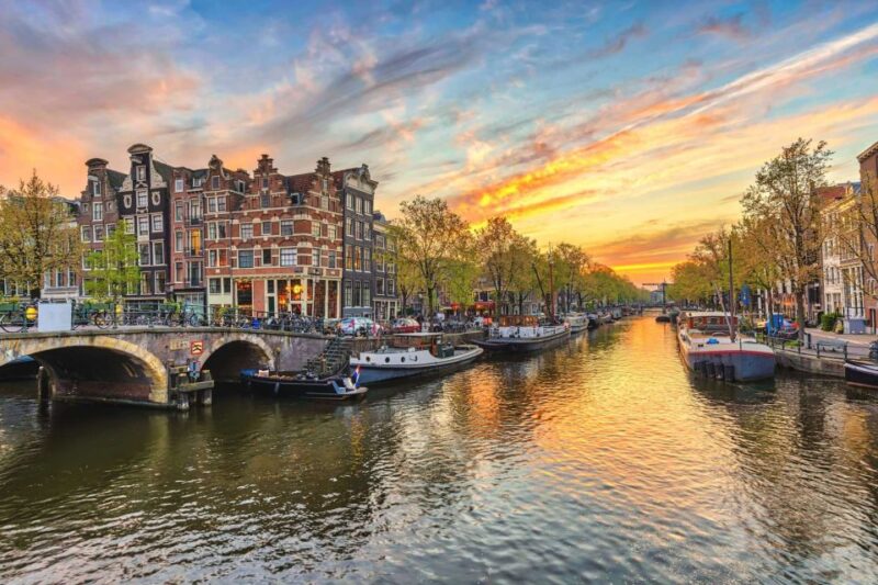 Instagram Photo Shoot in Amsterdam With a Photographer - Additional Considerations