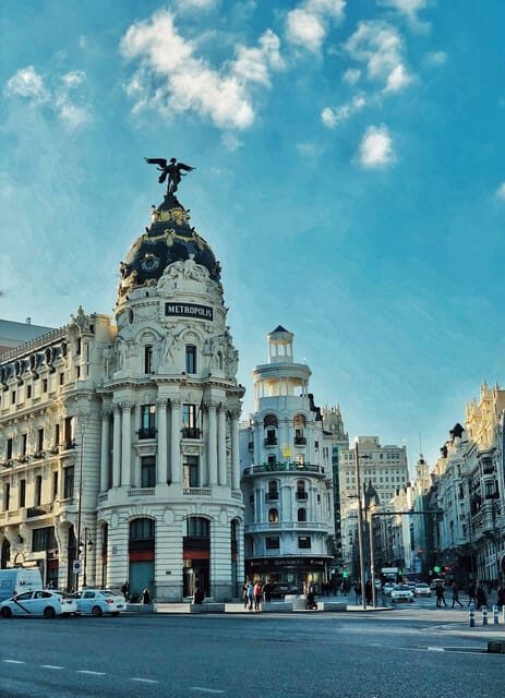 InstaSpots: tour of the most photographable spots in Madrid - Exploring Madrid’s Photogenic Heart