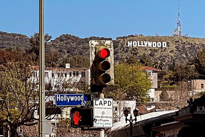 Interactive Mystery Scavenger Hunt in LA - Accessibility Features