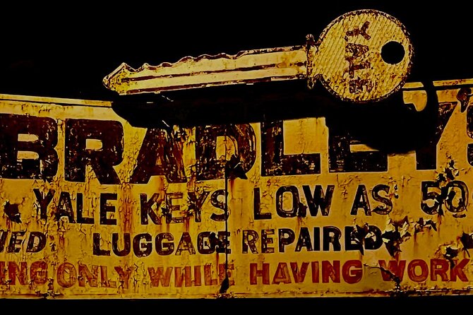 Interactive Paranormal Ghost Walking Tour in Savannah Georgia - Paranormal Equipment Provided