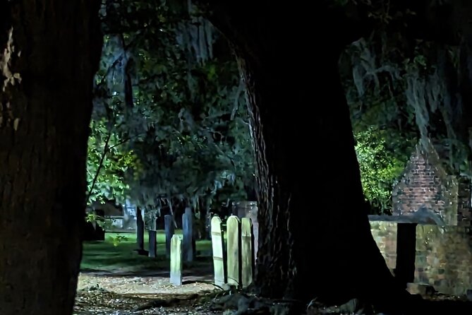 Interactive Paranormal Ghost Walking Tour in Savannah Georgia - Positive Guest Reviews