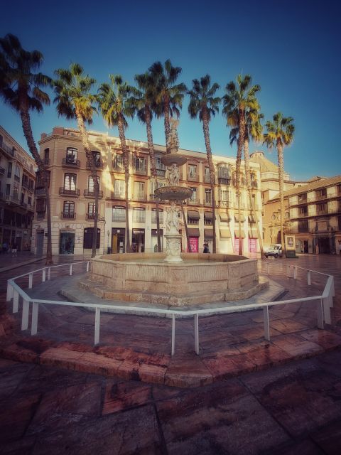 Interactive Treasure Hunt - Malaga Edition - Navigation and Exploration