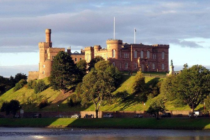 INVERGORDON PORT Tour of Culloden, Cairns & Cawdor Castle - The Experience: What You Can Expect