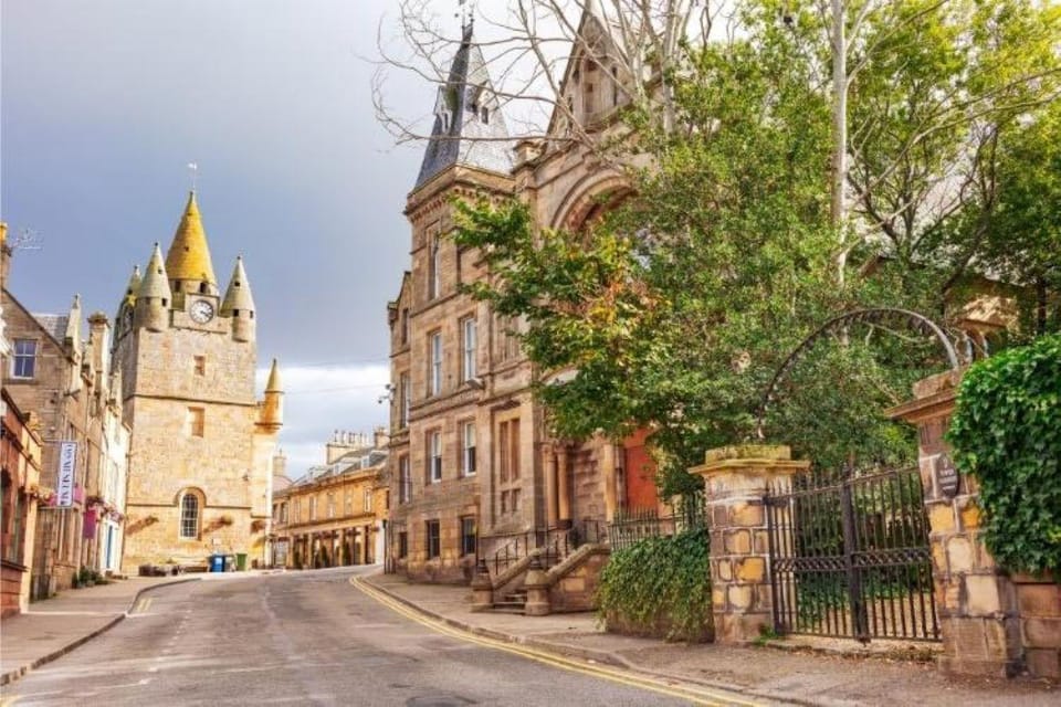 Inverness: Dunrobin Castle and Distillery Tour - The Practical Side