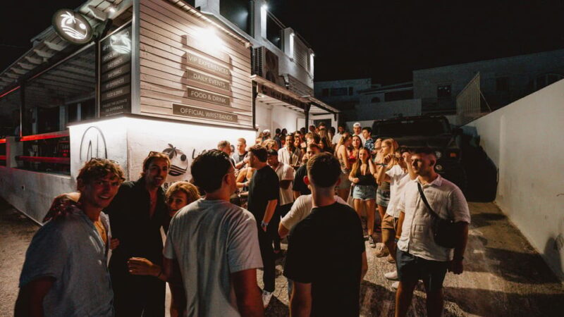 Ios: Pub Crawl with 5 Venues, 5 Shots, and 5 VIP Entrances - An Inside Look at the Ios Pub Crawl
