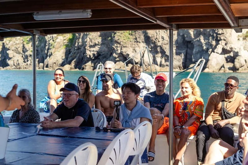 Ischia: MiniCruise with swimming stops and lunch on board - Key Points