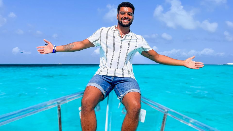 Isla Mujeres: 100% Transparent Boat Ride - Safety and Precautions