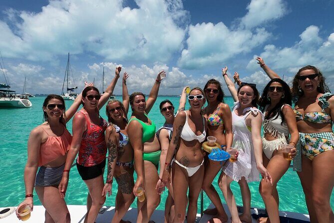 Isla Mujeres Catamaran Experience from Cancun! Unlimited drinks - What Travelers Can Expect