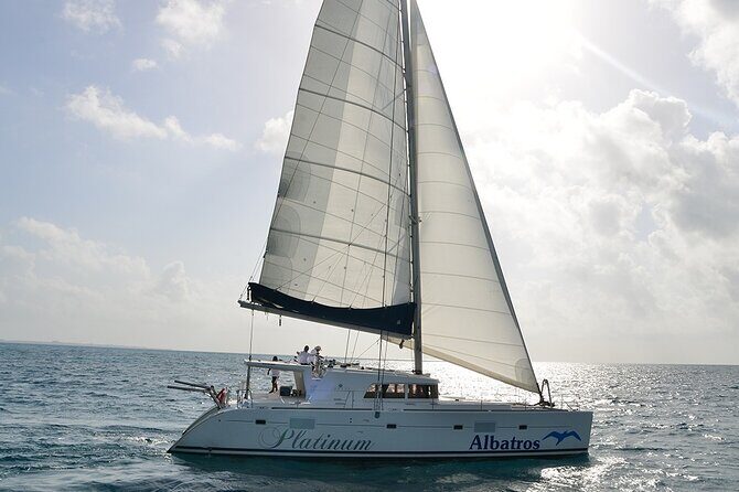 Isla Mujeres Catamaran Platinum Tour with Open Bar - Visiting Isla Mujeres