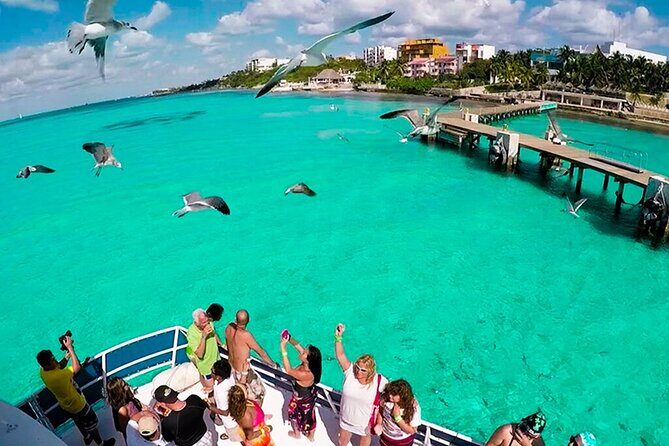 Isla Mujeres Catamaran Unlimited! Transportation from Playa del Carmen - Who Should Book This Tour?