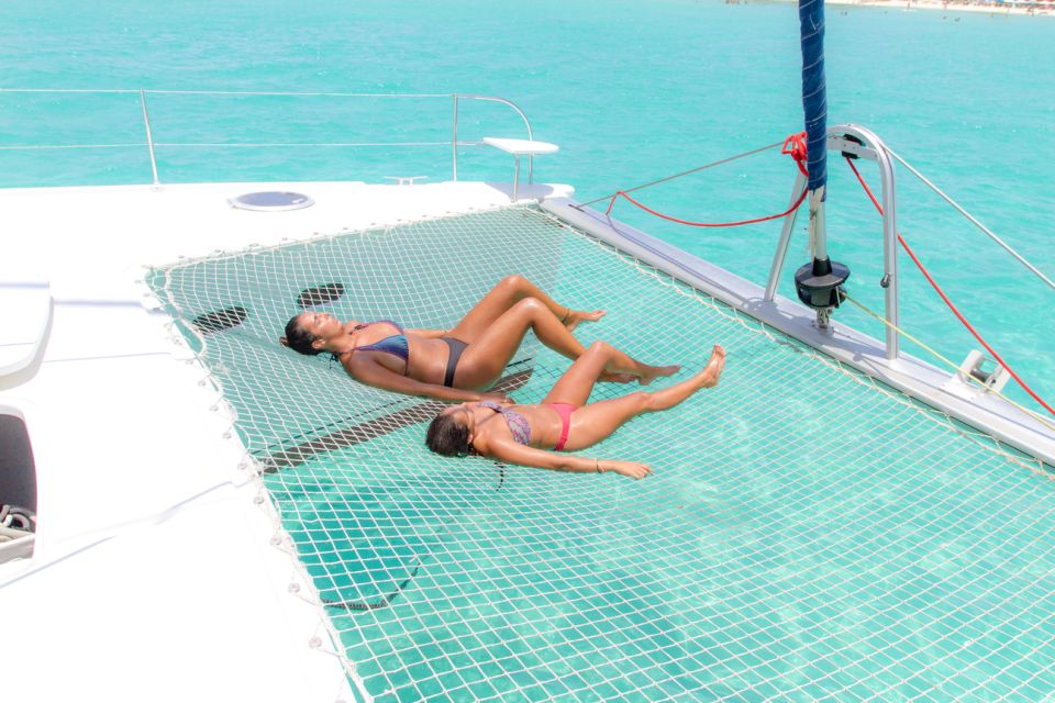Isla Mujeres: Catamaran With Open Bar, Snorkeling and Lunch - Key Points