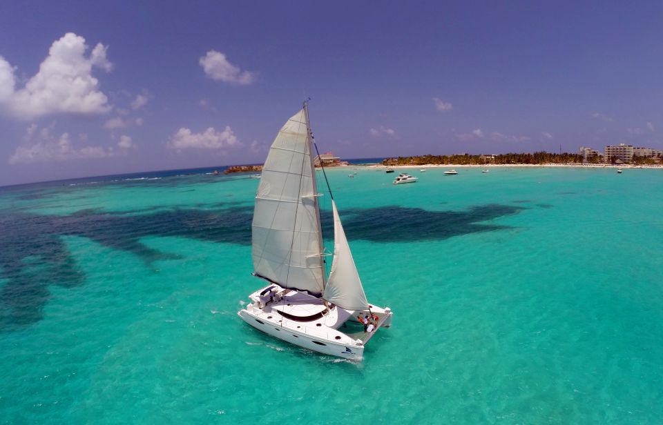 Isla Mujeres: Catamaran With Open Bar, Snorkeling and Lunch - Snorkeling in the Caribbean