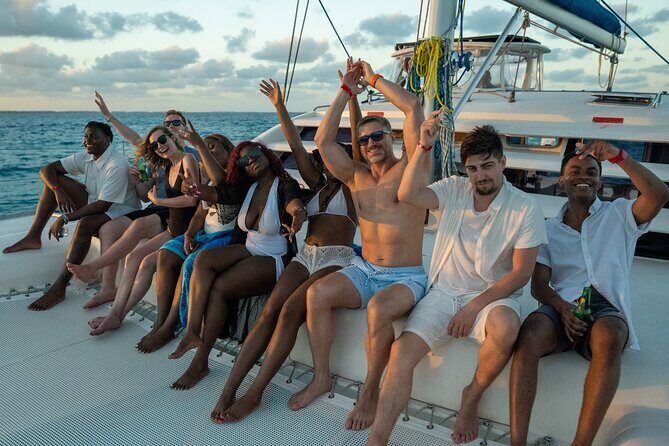 Isla Mujeres Full-Day Catamaran Tour  Buffet, Open Bar & Pickup - Transportation and Group Size