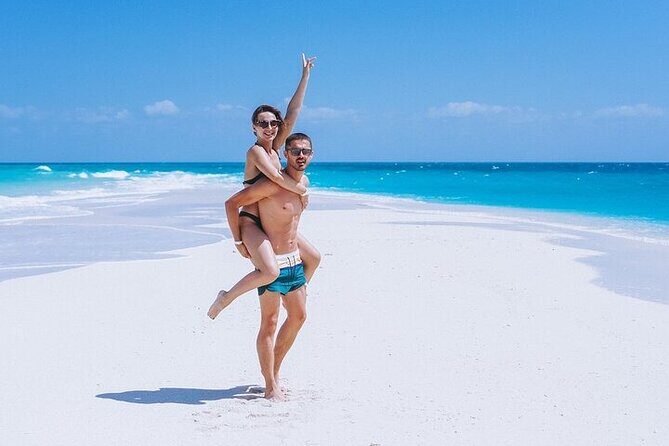 Isla Mujeres party on board! Catamaran,Lagoon,Snorkel & Downtown - Who’s this tour for?