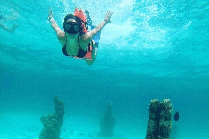 Isla Mujeres party on board! Catamaran,Lagoon,Snorkel & Downtown - FAQs