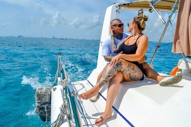 Isla Mujeres Rush : Catamaran Snorkeling and BUFFET in Beach Club - How the Tour Works