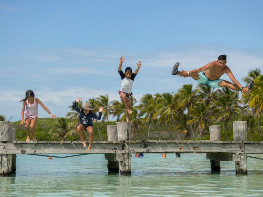 Isla Mujeres: Sailing, Snorkeling and Lunch With Boat Party - Exploring North Beach