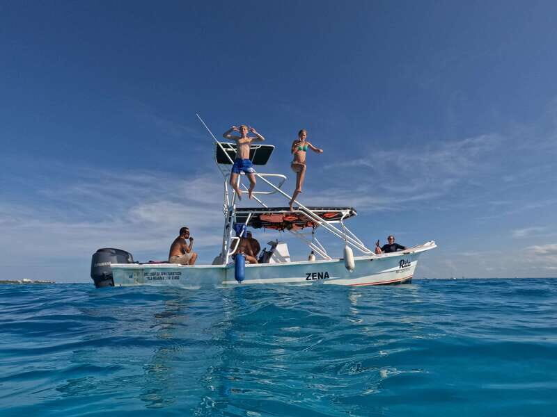 Isla Mujeres: Snorkeling in Underwater Museum - An In-Depth Look at the Snorkeling Tour in Isla Mujeres