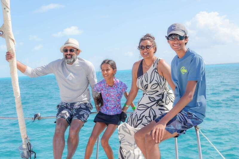 Isla Mujeres: Snorkeling Tour with Open Bar - The Balance of Adventure and Relaxation