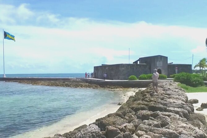 Island Historical and Landmark Nassau Bahamas Tour - Tour Guide Experience