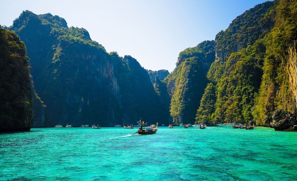 Island Hopping and Snorkeling Plankton Tour by Speedboat - Viking Cave Visit
