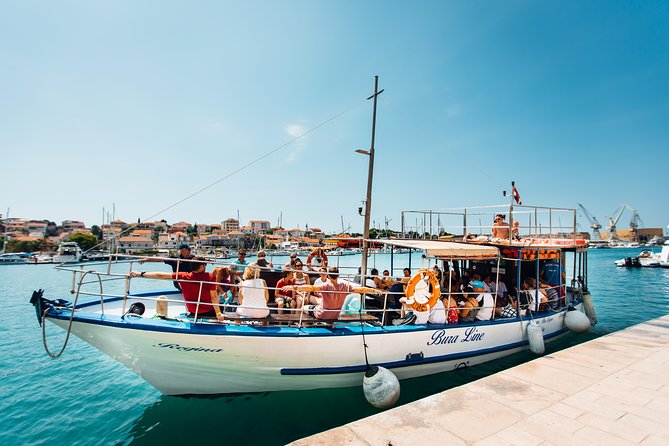 Island Hopping Boat Excursion Review - Accessibility and Restrictions