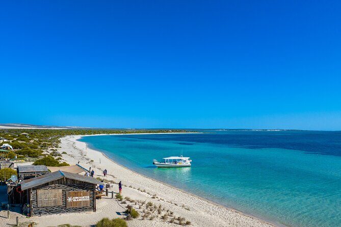 Island Life Adventures | A Day at Dirk - An In-Depth Look at the Tour Itinerary