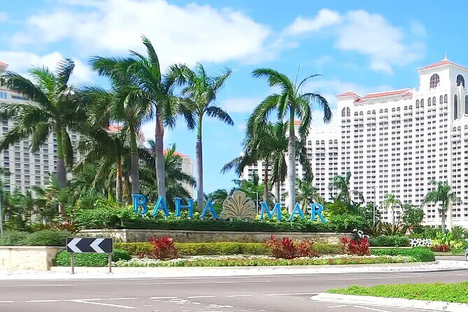 Island Tour to National Art Gallery, Beach and Bahamar Resort - FAQ