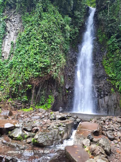 Island Tours: St. Vincent & the Grenadines - Dark View Falls - Starting Point and Convenience