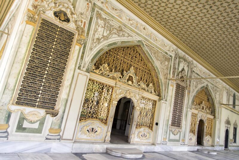 Istanbul: Best City Highlights Guided Tour with Tukish Lunch - Key Points