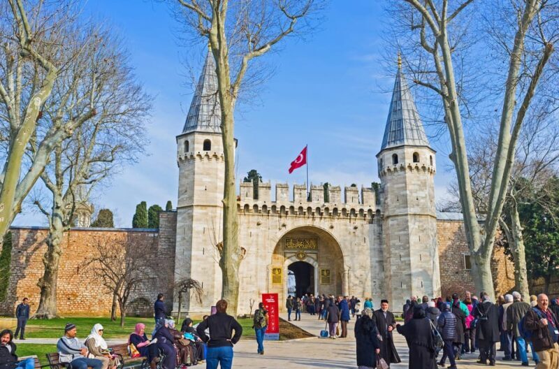 Istanbul: Blue Mosque, Hagia Sofia & Topkapi Palace Day Tour - An Honest Look at the Experience