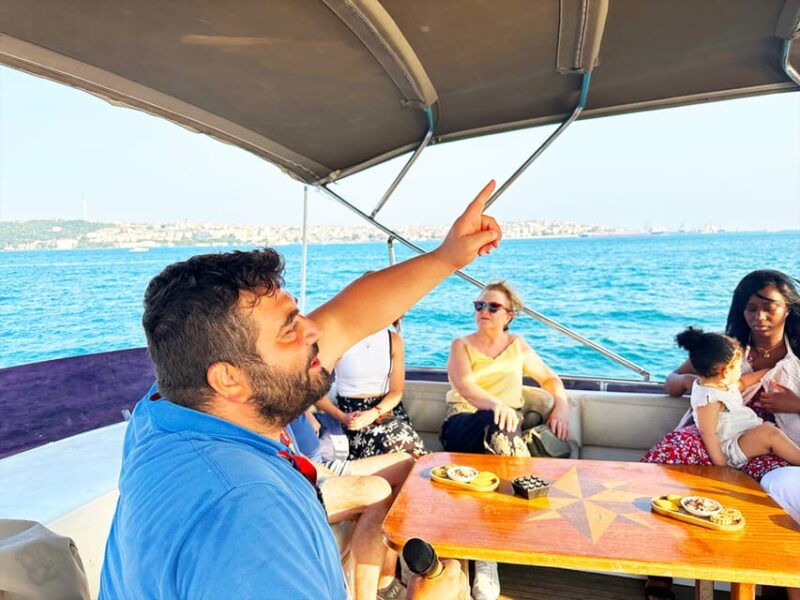 Istanbul: Bosphorus and Golden Horn Sunset Yacht Cruise - Included Amenities