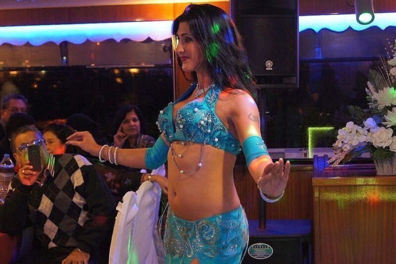 Istanbul Bosphorus Dinner Cruise &Entertainment hotel pickup - The Details That Matter