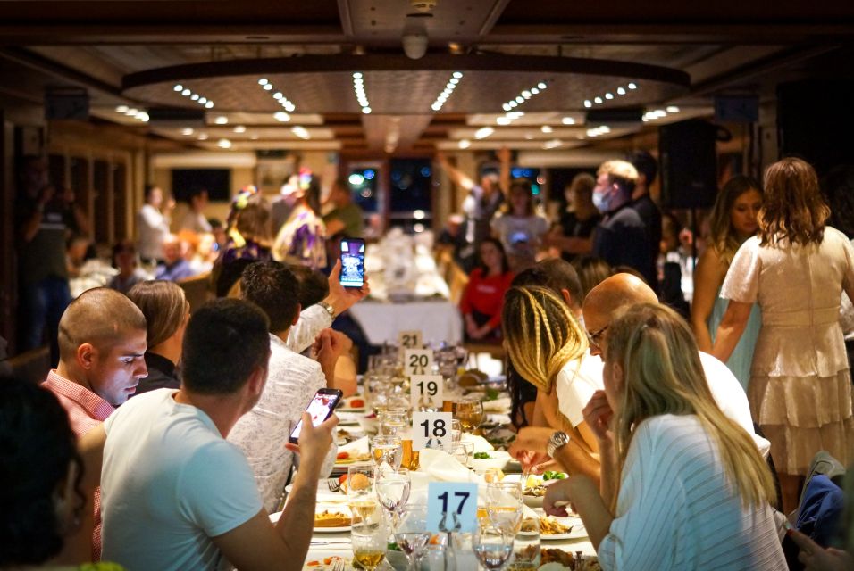 Istanbul: Bosphorus Dinner Cruise with Turkish Night Show - Why Travelers Love This Tour