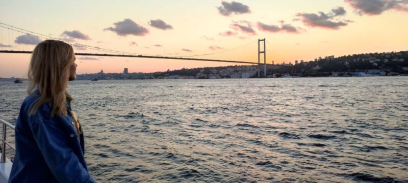Istanbul: Bosphorus Sunset Cruise on Yacht With Live Guide - Customer Reviews and Ratings