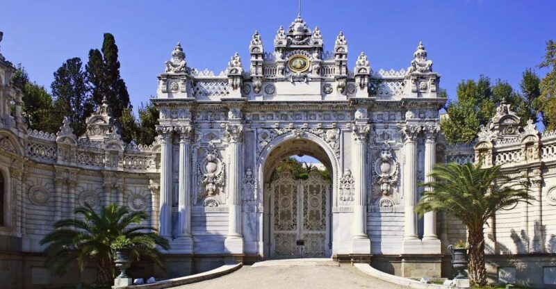 Istanbul: Dolmabahce Palace and Grand Bazaar Tour - Itinerary and Highlights