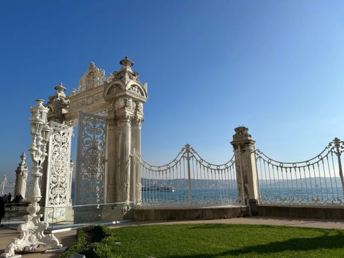 Istanbul: Dolmabahce Palace Fast-Track Entry W/ Audio Guide - Customer Feedback and Ratings