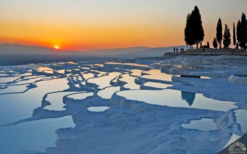 Istanbul: Ephesus, Pamukkale, Cappadocia 8-Day Trip by Plane - Pamukkale: Nature’s Terraced Pools