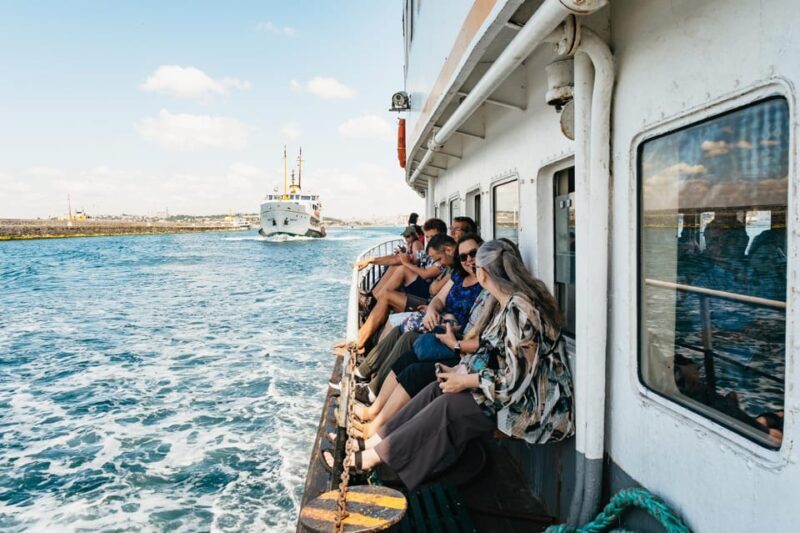 Istanbul: European and Asian Side Guided Foodie Walking Tour - A Detailed Look at the Tour Experience