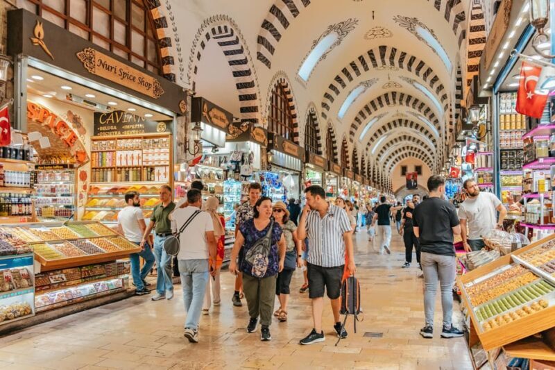 Istanbul: European and Asian Side Guided Foodie Walking Tour - Authenticity and Food Quality