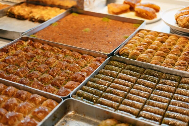Istanbul: European and Asian Side Guided Foodie Walking Tour - The Sum Up