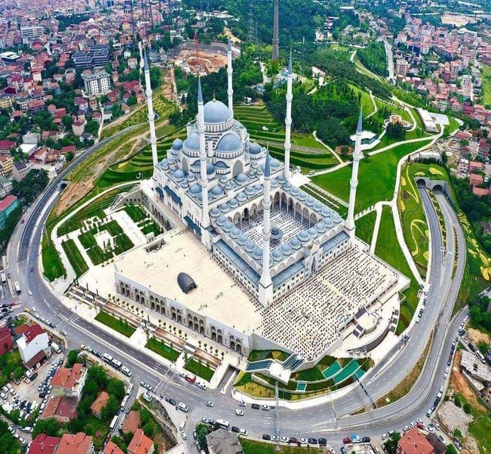 Istanbul Europe&Asian Sides Full Day Tour-with Boat & Lunch - FAQs