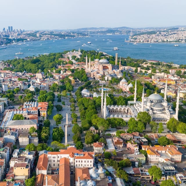 Istanbul: Hagia Sophia, Blue Mosque, and Topkapi Palace Tour - Key Points