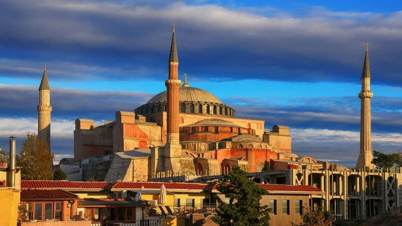 Istanbul Highlights: A Journey Through History and Culture - Exploring Istanbul in One Day: What to Expect
