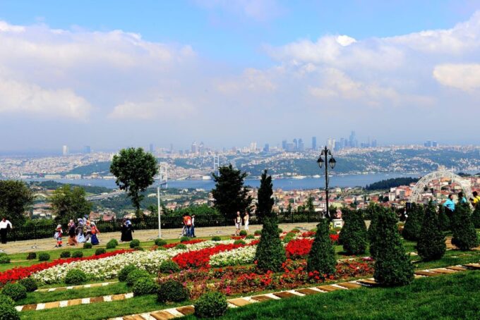 Istanbul: Highlights of Two Continents, Coach & Cruise Tour - Tips for Travelers
