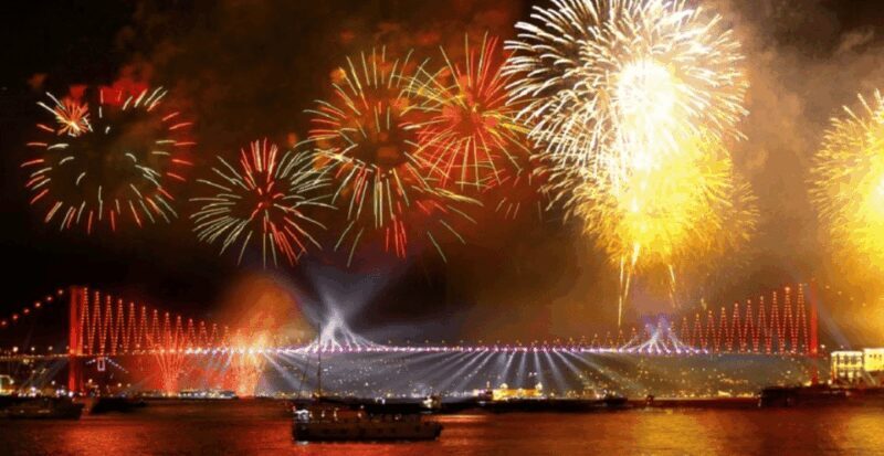 Istanbul: New Year's Eve Bosphorus Dinner Cruise Party 2026 - FAQs