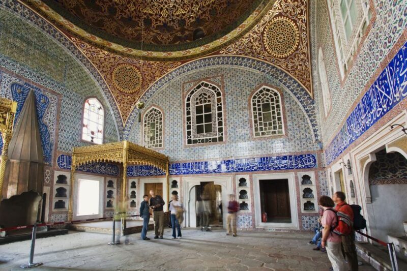 Istanbul Old City to Grand Bazaar Tour - Practical Tips for Travelers