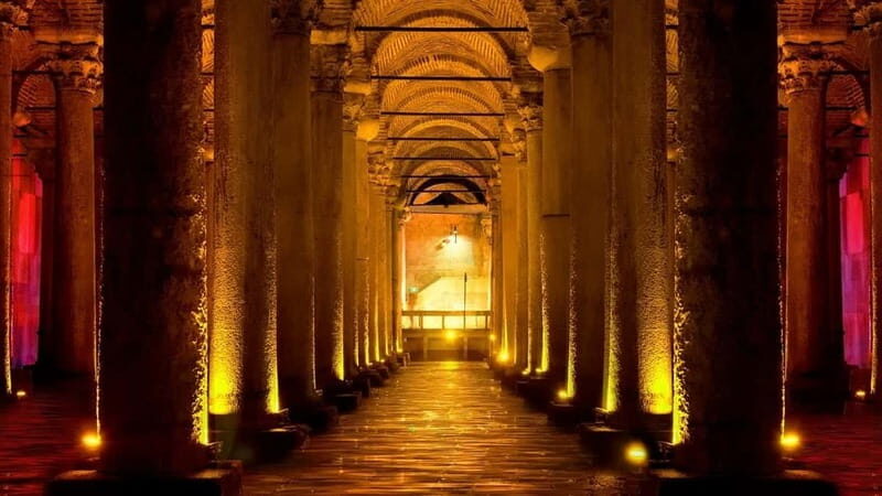 Istanbul: Old City Walking Tour - Small Group - The Grand Bazaar: A Shopper’s Paradise